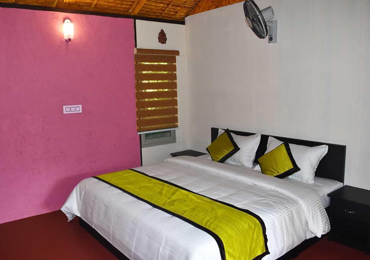 Koomankolly Resort Thirunelly Ngoại thất bức ảnh