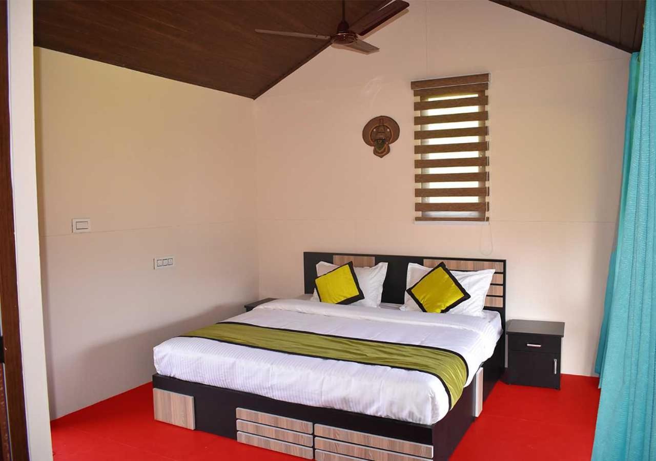 Koomankolly Resort Thirunelly Ngoại thất bức ảnh