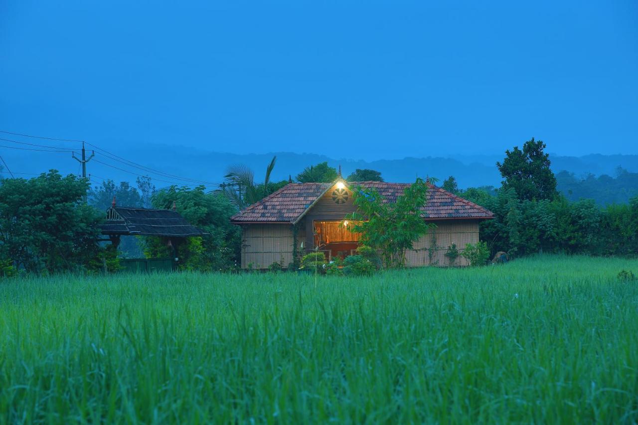 Koomankolly Resort Thirunelly Ngoại thất bức ảnh